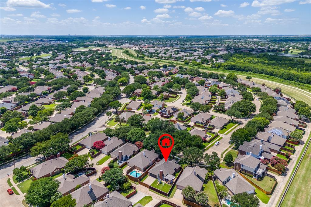 208 Touchdown Drive Irving, TX 75063 - Photo 27 of 31