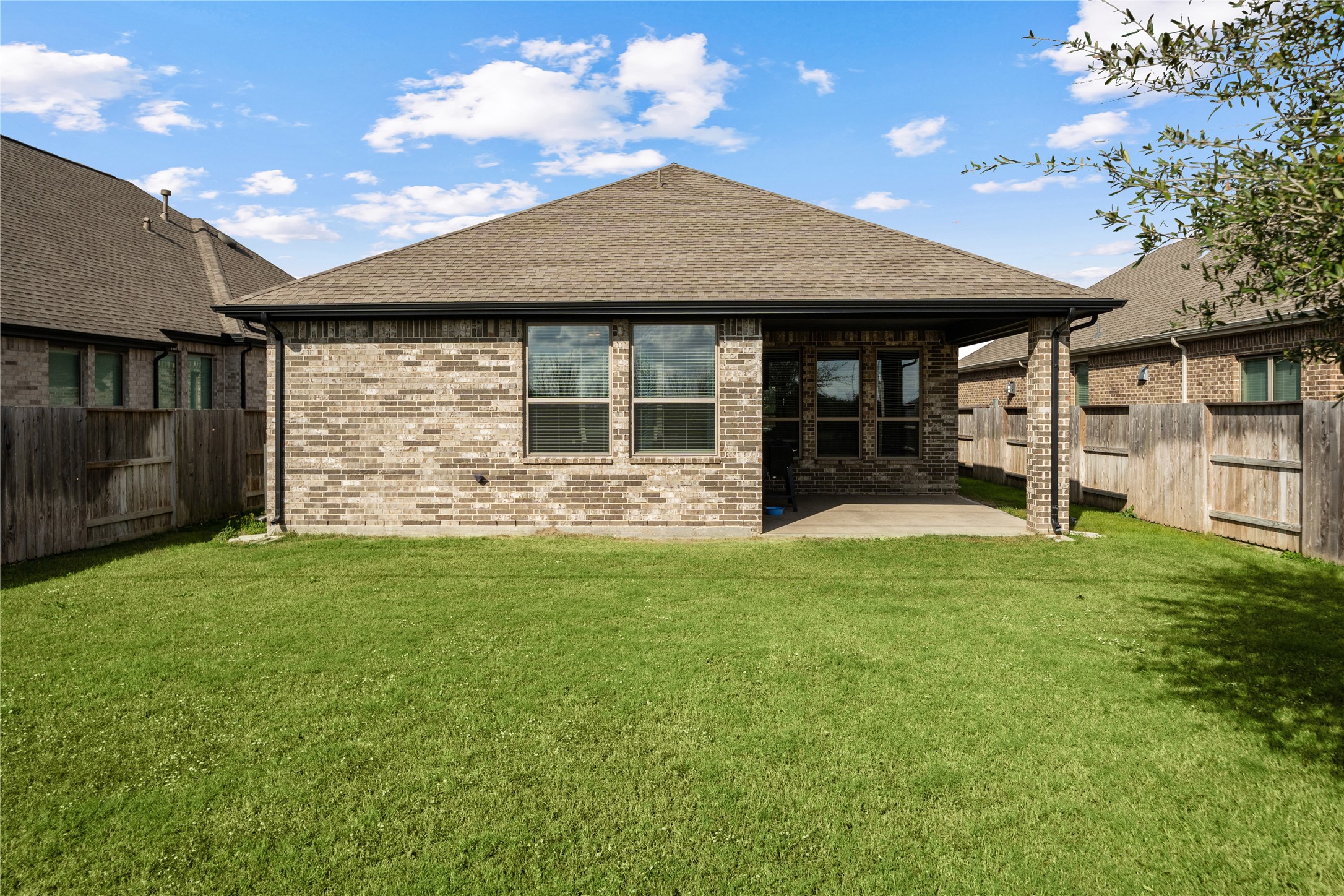 4510 Peloton Road Rosharon, TX 77583 - Photo 36 of 45