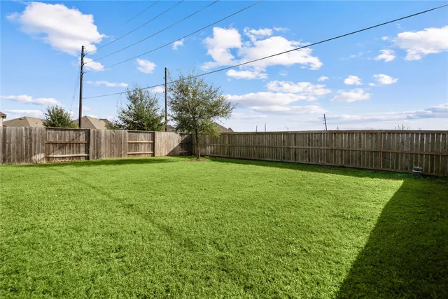 $395,000 | 4510 Peloton Road, Rosharon, TX 77583