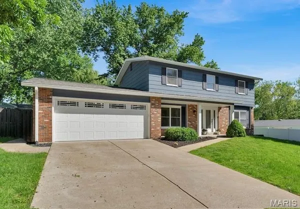 $350,000 | 821 Laurel Lane, St. Charles, MO 63301