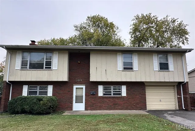 $249,900 | 708 North Smiley Street, O'Fallon, IL 62269