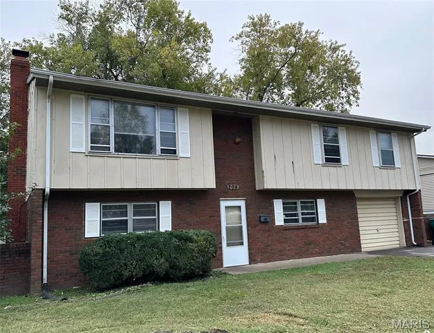 $249,900 | 708 North Smiley Street, O'Fallon, IL 62269