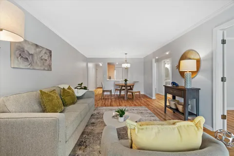 $235,000 | 303 East Henry Clay Street, Unit 104, Whitefish Bay, WI 53217