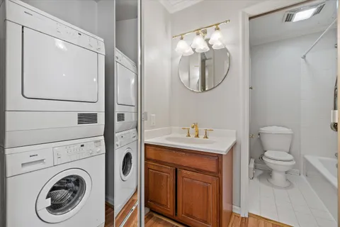 $235,000 | 303 East Henry Clay Street, Unit 104, Whitefish Bay, WI 53217