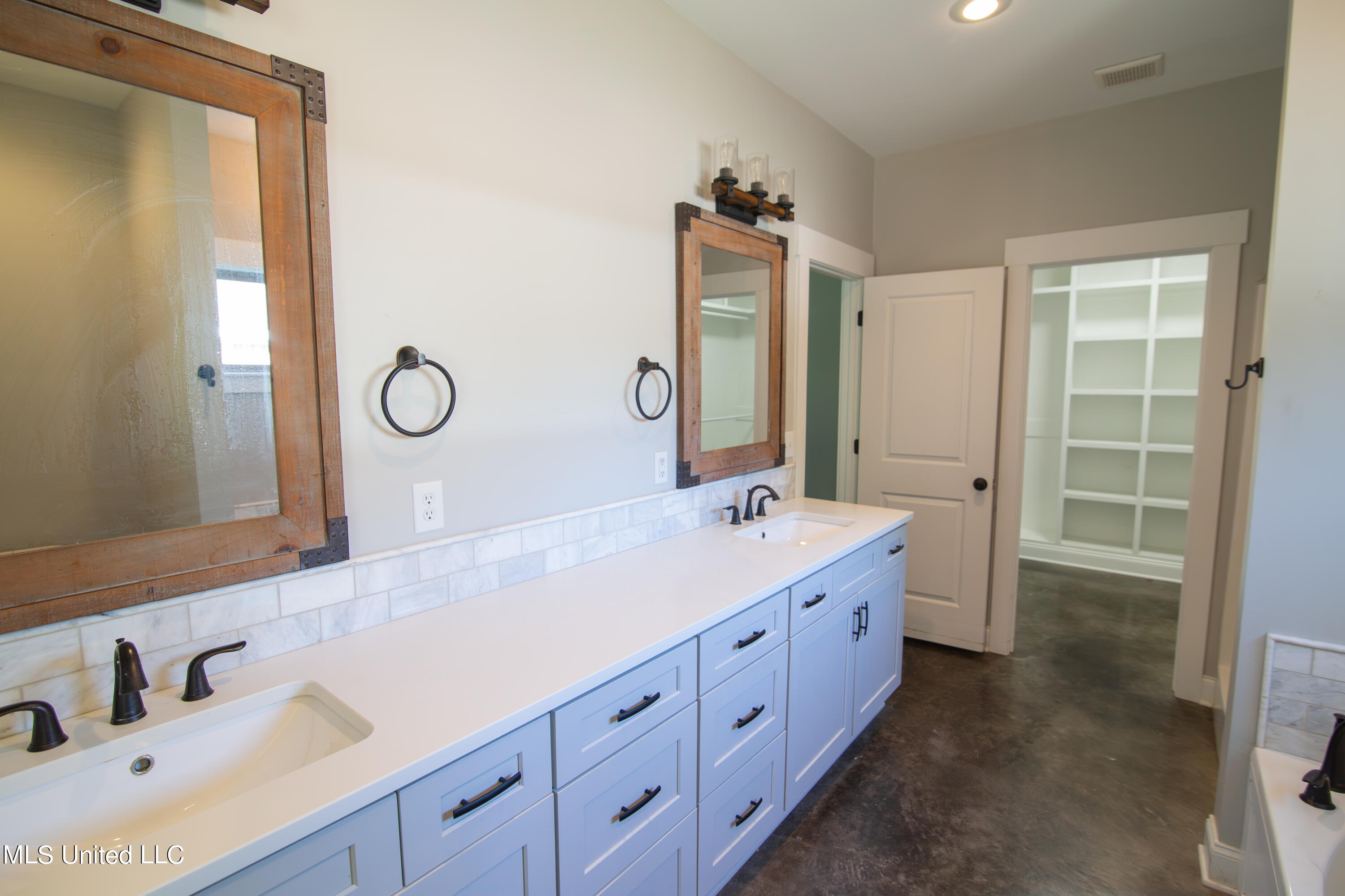 267 Stone Ridge Road Starkville, MS 39759 - Photo 16 of 19 11 Primary Bath