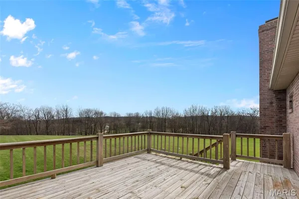 $500,000 | 243 Eagle Ridge Lane, Jackson, MO 63755