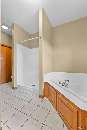 $500,000 | 243 Eagle Ridge Lane, Jackson, MO 63755