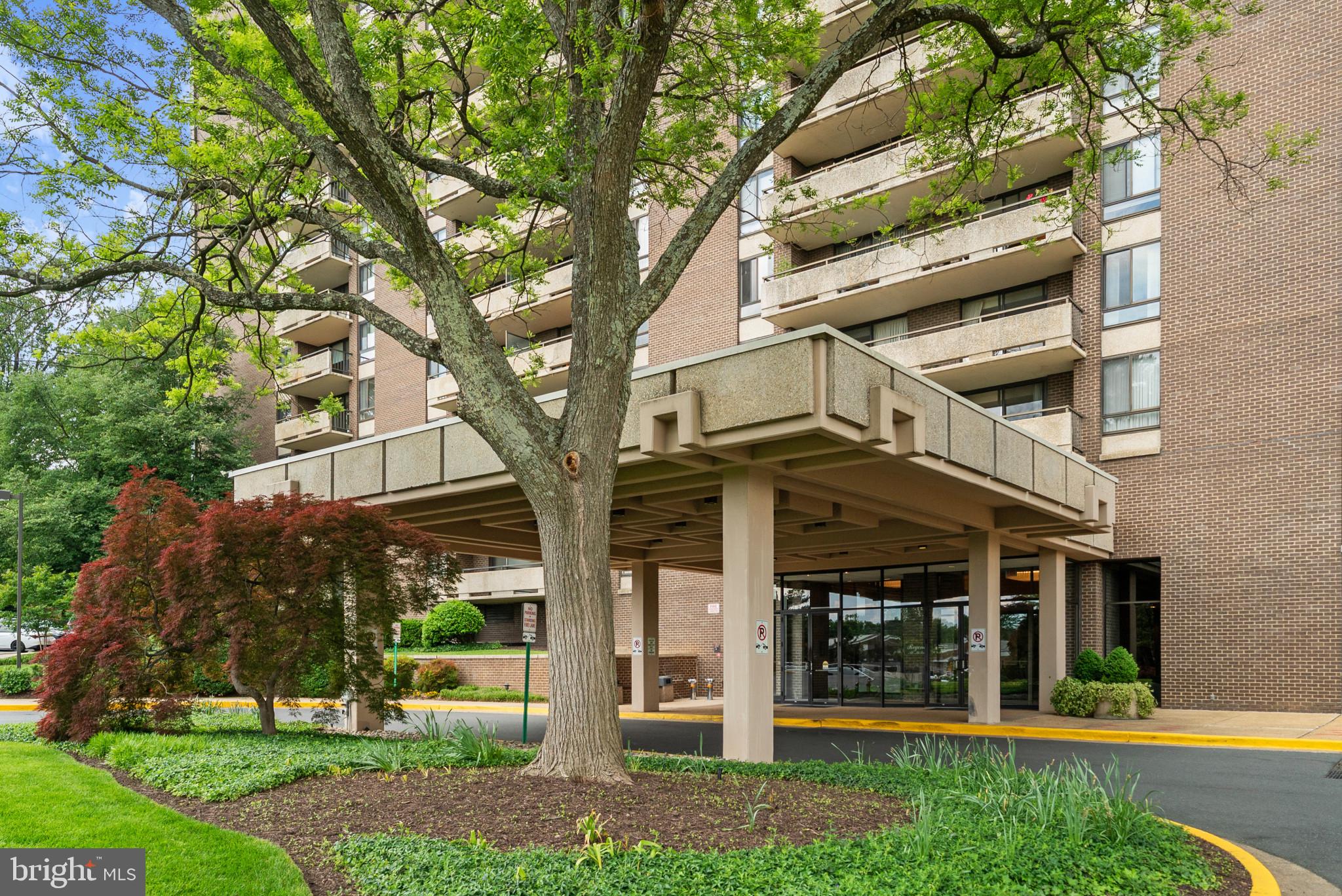 1800 Old Meadow Road, Unit 903 McLean, VA 22102 - Photo 4 of 27