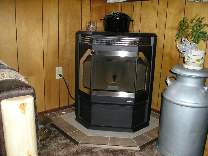 8725 McCumber Lk Road Shingletown, CA 96088 - Photo 4 of 10 Pellet Stove