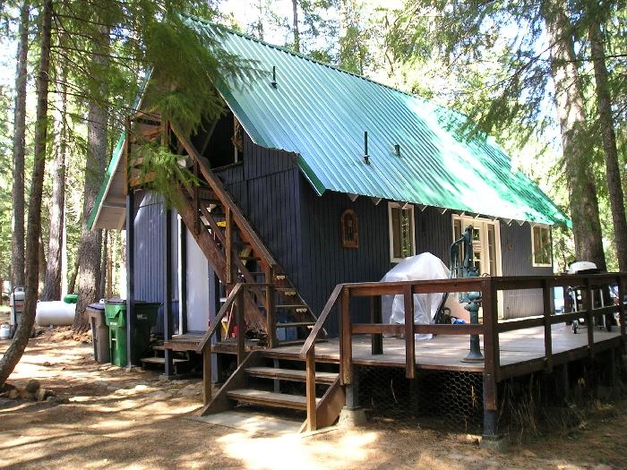 8725 McCumber Lk Road Shingletown, CA 96088 - Photo 6 of 10 Large Deck