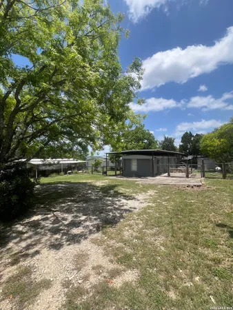 $70,000 | 496 Glenn Drive, Canyon Lake, TX 78133