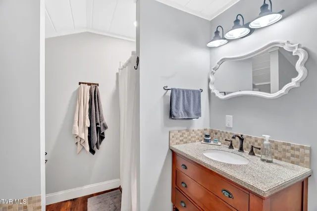 $490,000 | 118 West Ellis Lane, Mount Carmel, TN 37645