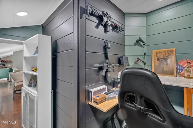 $490,000 | 118 West Ellis Lane, Mount Carmel, TN 37645