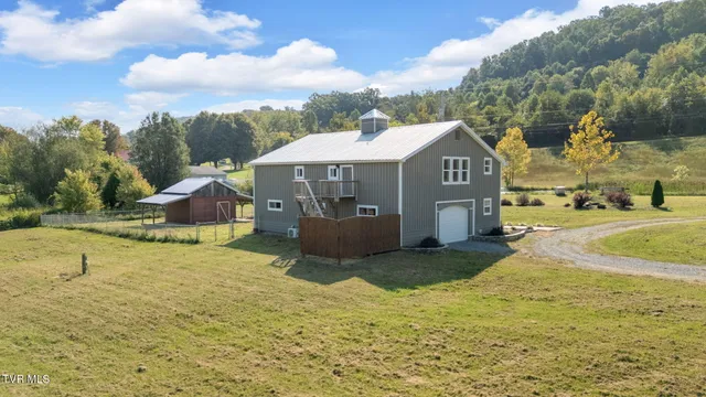 $490,000 | 118 West Ellis Lane, Mount Carmel, TN 37645