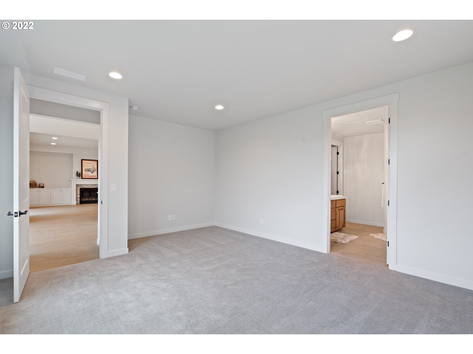 818 South 88th Avenue Ridgefield, WA 98642 - Photo 20 of 32 a view of an empty room
