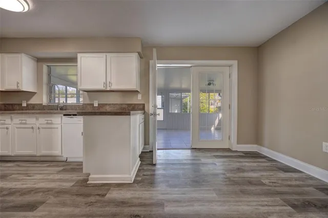 $289,000 | 444 West Main Street, Lake Helen, FL 32744