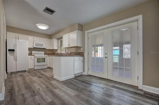 $289,000 | 444 West Main Street, Lake Helen, FL 32744