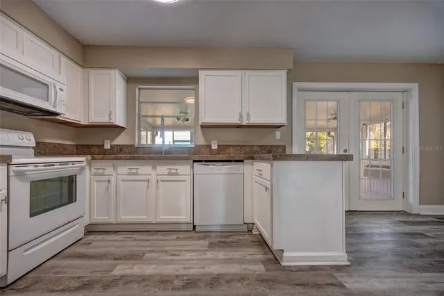 $289,000 | 444 West Main Street, Lake Helen, FL 32744