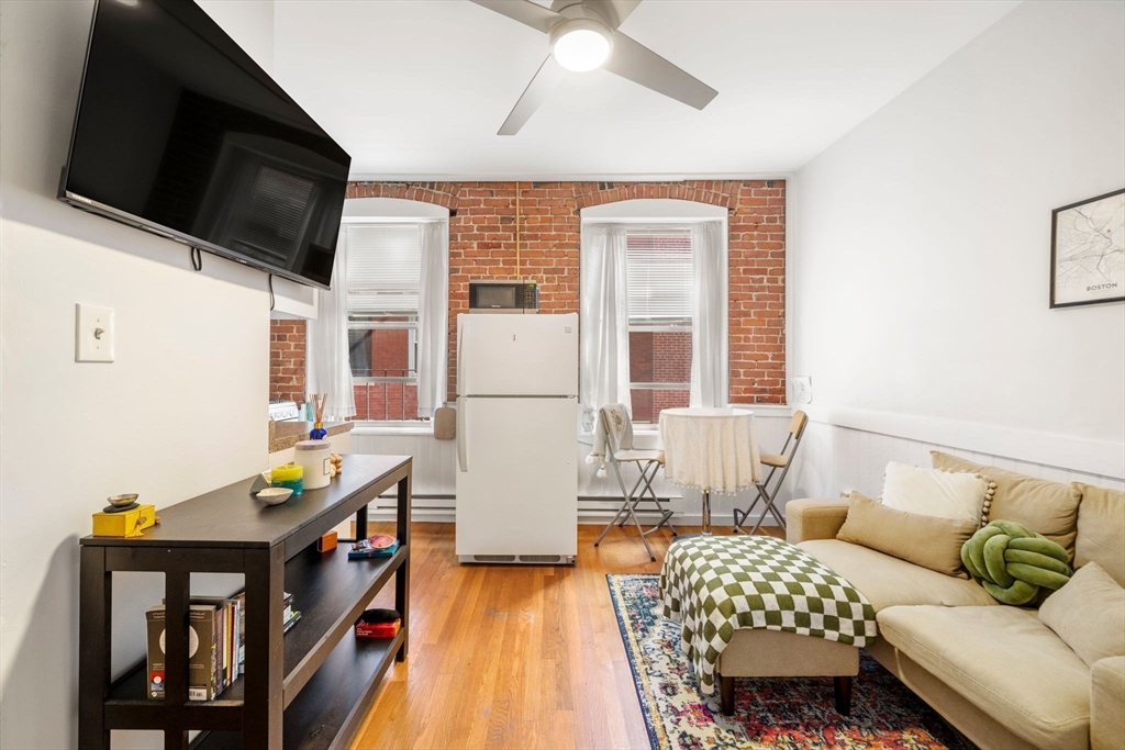 11 Unity Street, Unit 3 Boston, MA 02113 - Photo 1 of 20