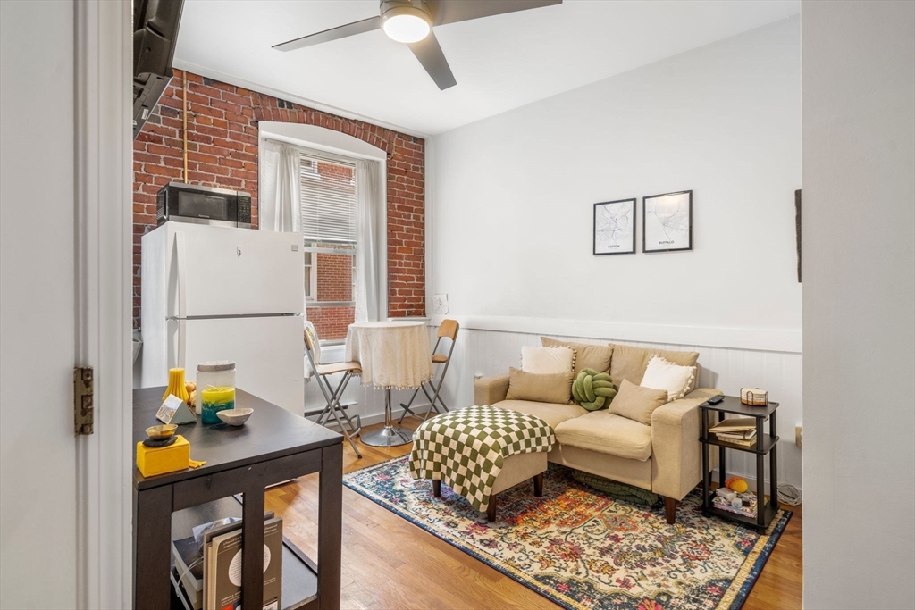 11 Unity Street, Unit 3 Boston, MA 02113 - Photo 2 of 20