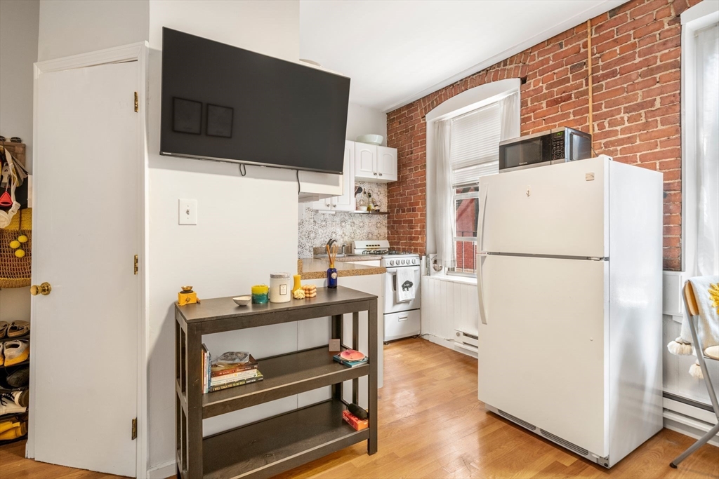 11 Unity Street, Unit 3 Boston, MA 02113 - Photo 7 of 20