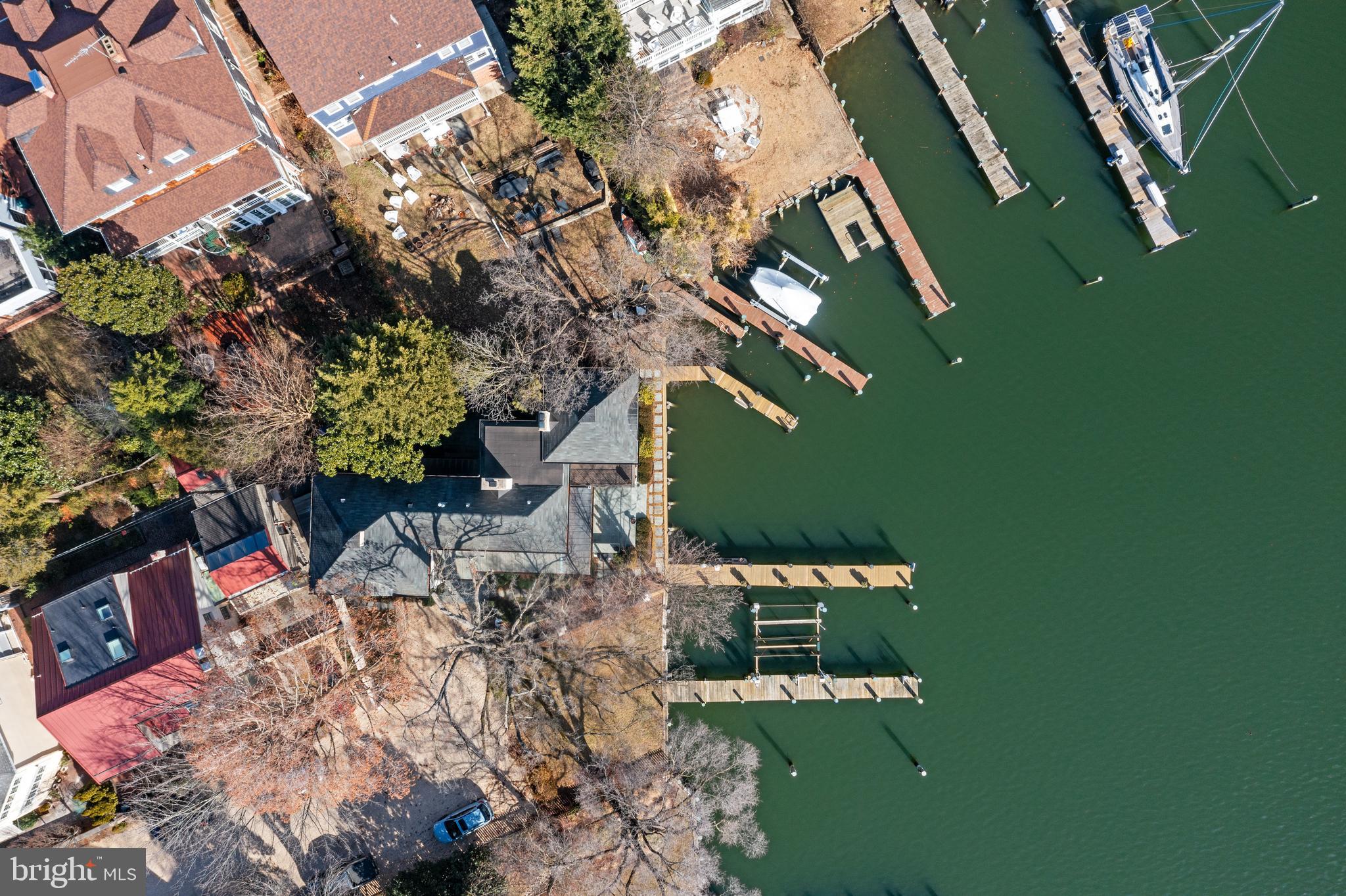 1 Shipwright Harbor Annapolis, MD 21401 - Photo 31 of 39 an aerial view of a house yard swimming pool and outdoor seating
