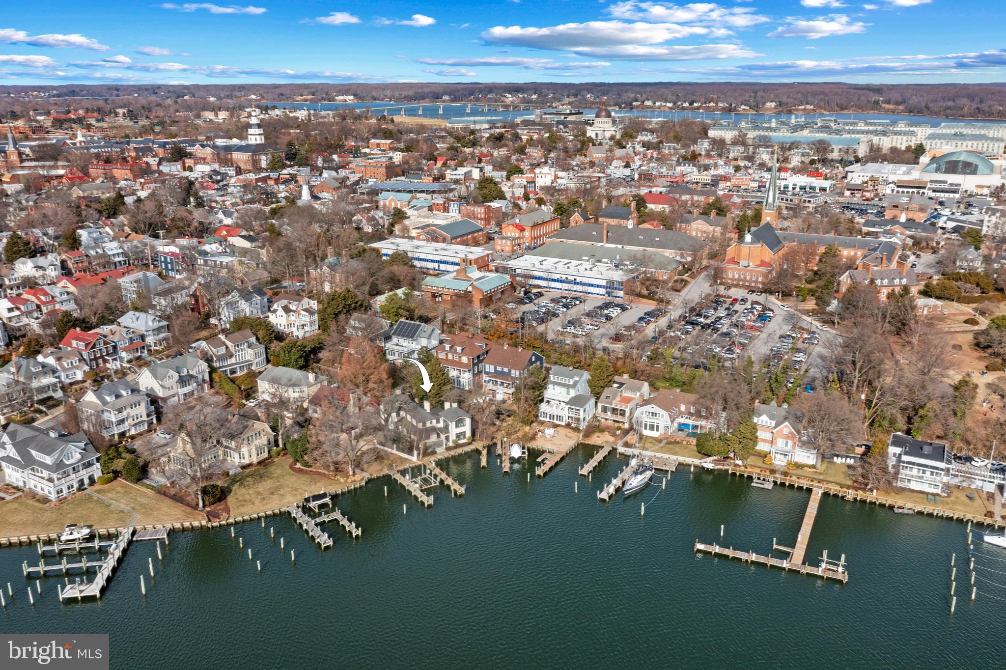 1 Shipwright Harbor Annapolis, MD 21401 - Photo 33 of 39 an aerial view of residential houses with outdoor space