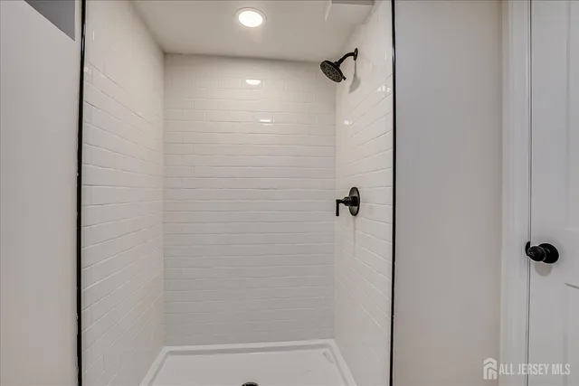 $1,050,000 | 140 Oakview Avenue, Maplewood, NJ 07040