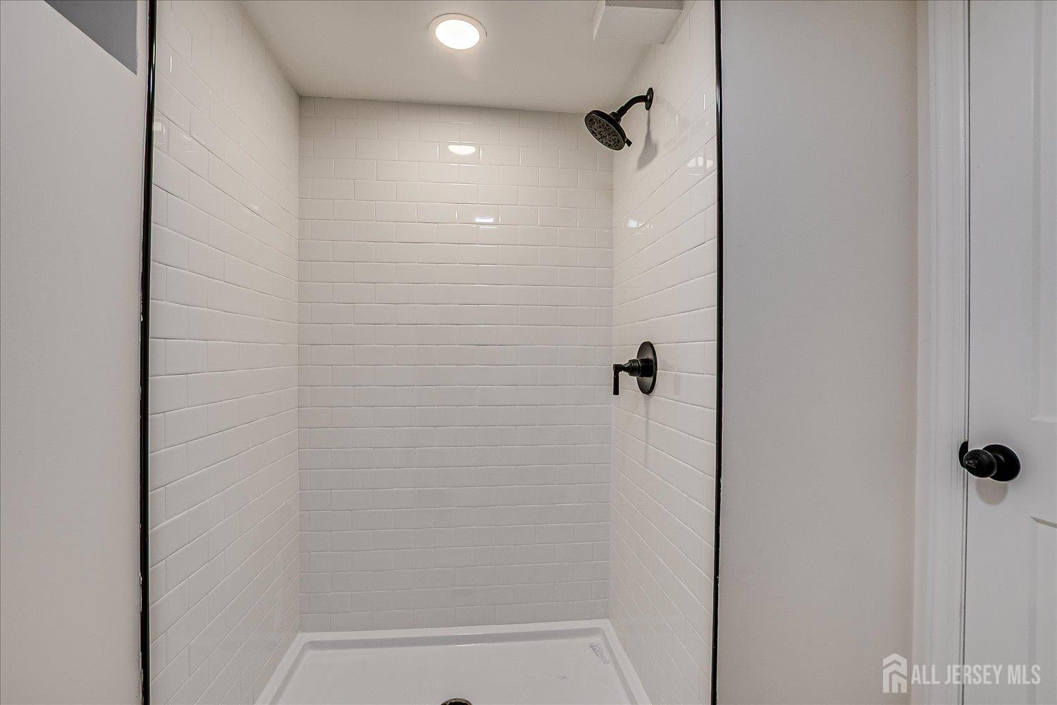 140 Oakview Avenue Maplewood, NJ 07040 - Photo 58 of 67 a bathroom with a shower