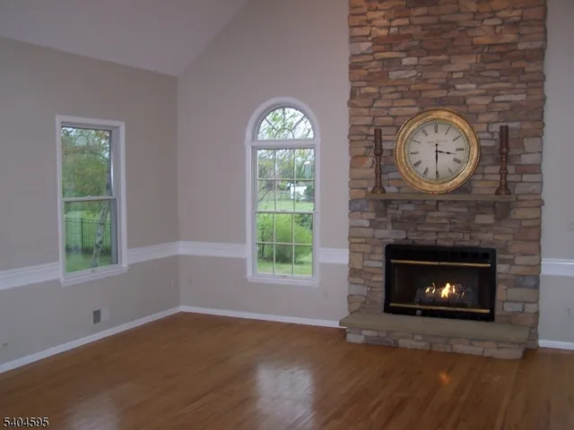 $875,000 | 20 Northwood Drive, Pittstown, NJ 08867