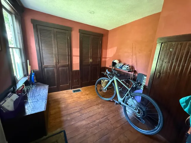 $575,000 | 53 Commonwealth Avenue, Hyde Park, VT 05655