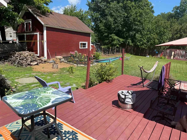 $575,000 | 53 Commonwealth Avenue, Hyde Park, VT 05655