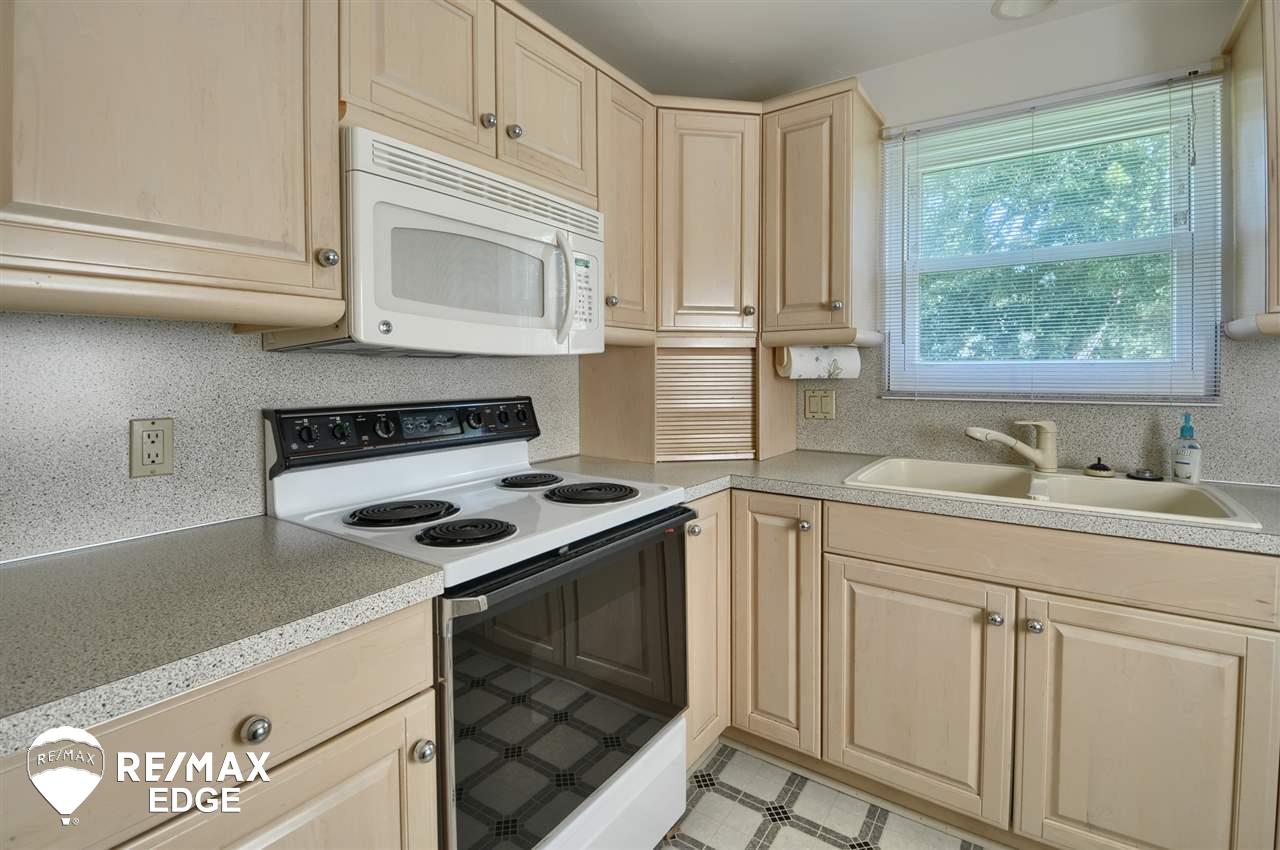 4380 East Coldwater Road Flint, MI 48506 - Photo 7 of 25 31395384-6.JPG