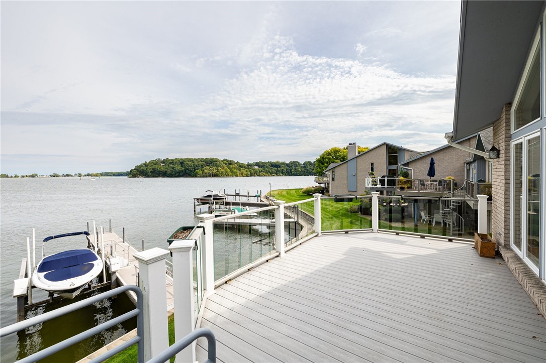 2 Bay Point Circle Irondequoit, NY 14622 - Photo 41 of 49 Expansive deck off main level