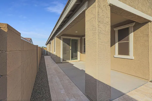 $2,600 | 12881 North 145th Drive, Surprise, AZ 85379