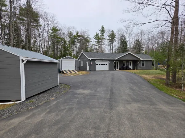 $425,000 | 26 Bushey Shore, Palermo, ME 04354