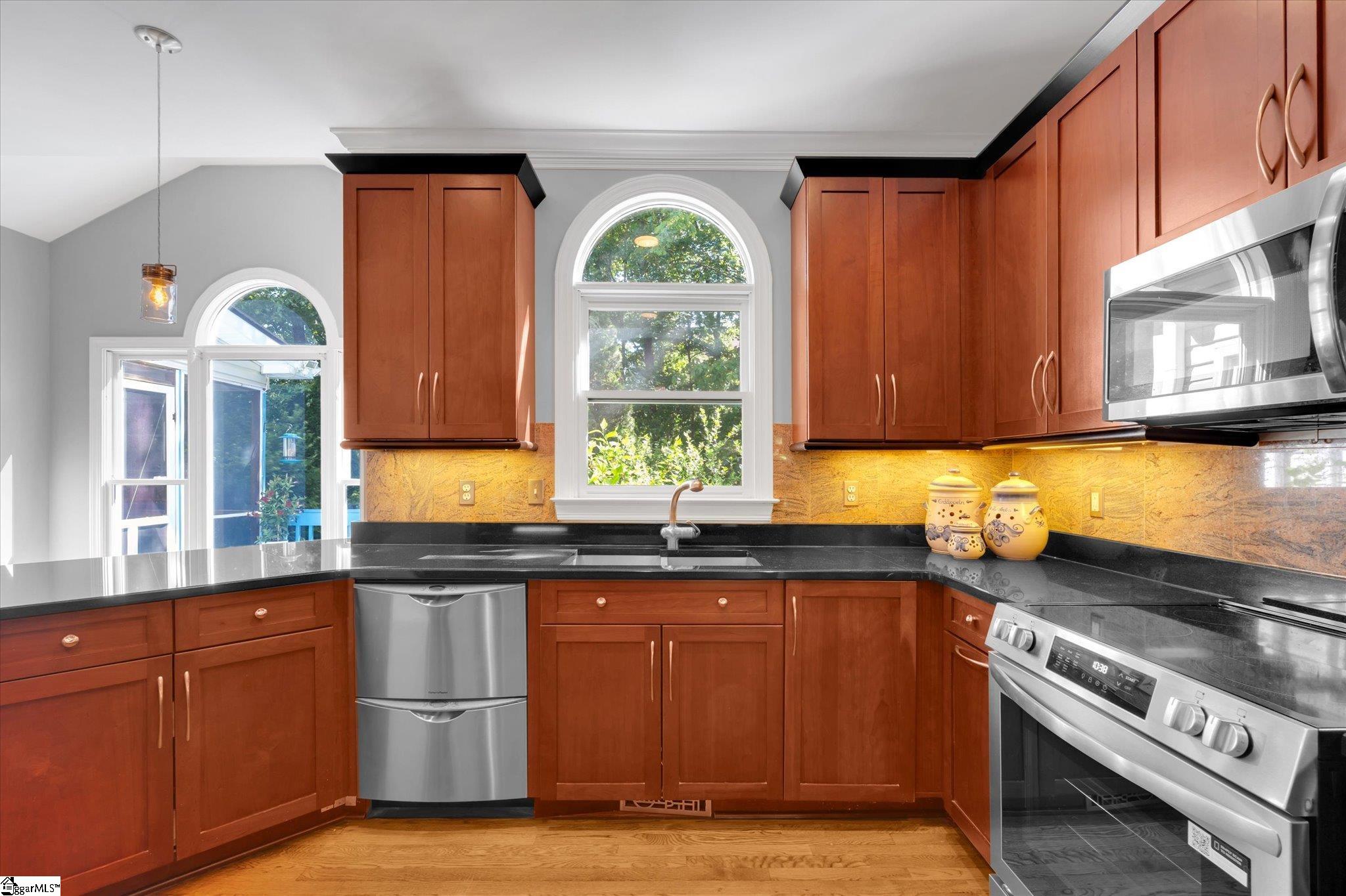 210 Quail Ridge Drive Simpsonville, SC 29680 - Photo 16 of 47