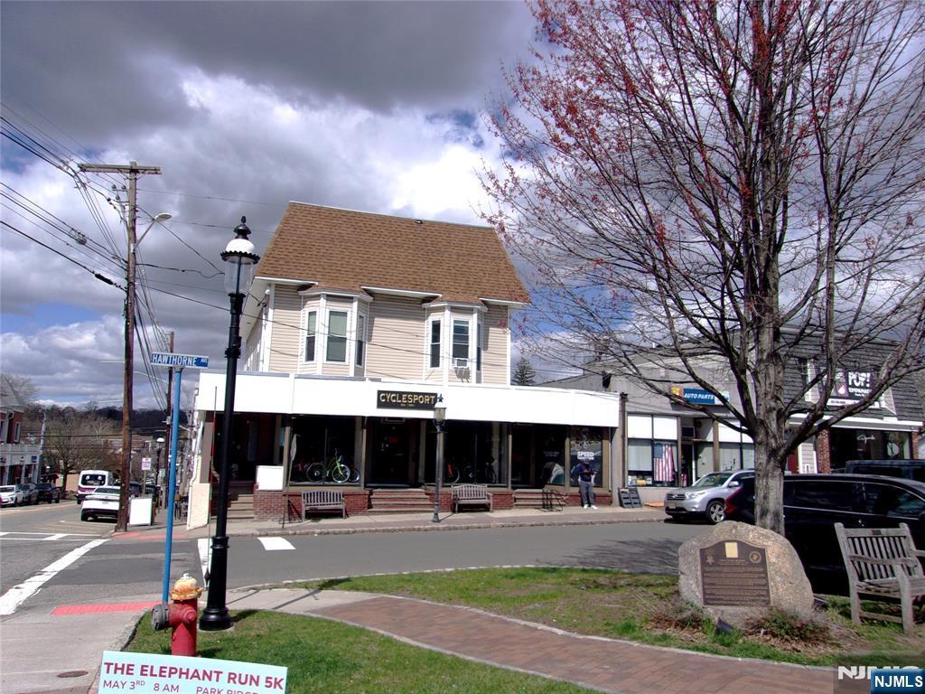 1 Hawthorne Avenue, Unit 1 Park Ridge, NJ 07656 - Photo 1 of 19