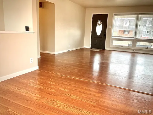 $215,000 | 13 Miami Court, Granite City, IL 62040