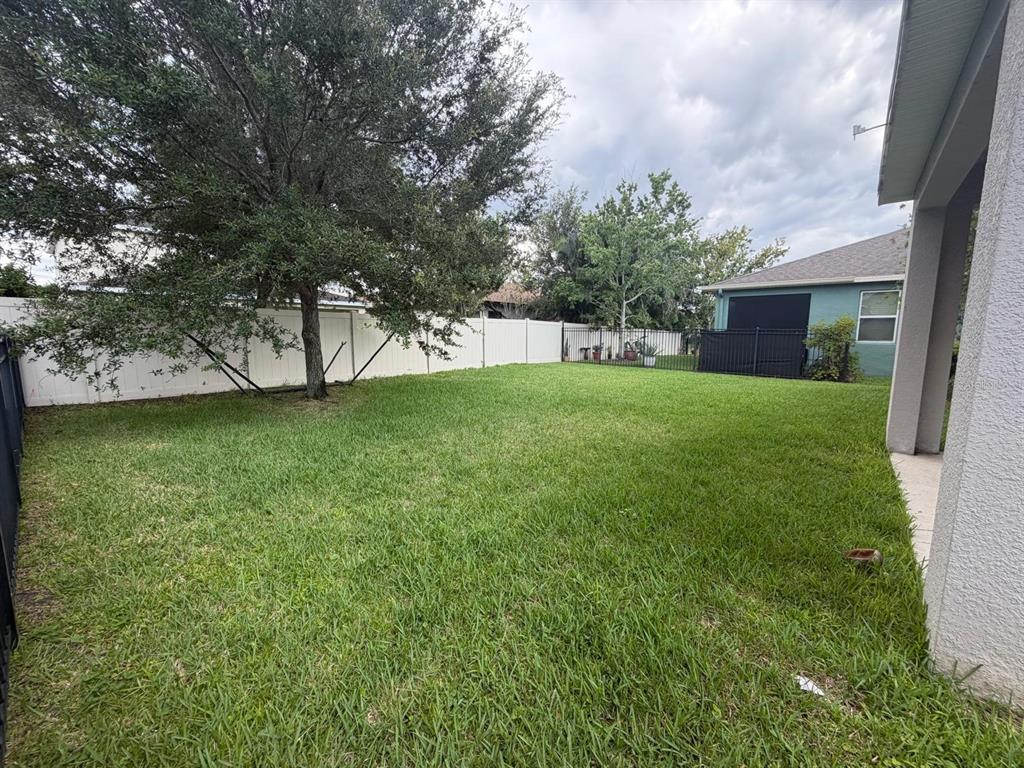 6305 Sunsail Place Apollo Beach, FL 33572 - Photo 23 of 28