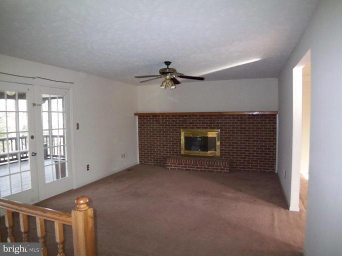 12706 Roark Court Reston, VA 20191 - Photo 2 of 5 Family Room