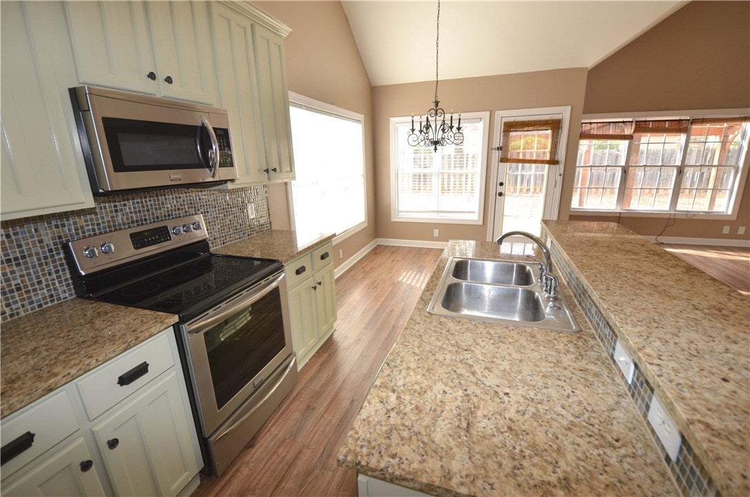 1864 Coopers Pond Road Auburn, AL 36830 - Photo 11 of 26 Gallery Image 11
