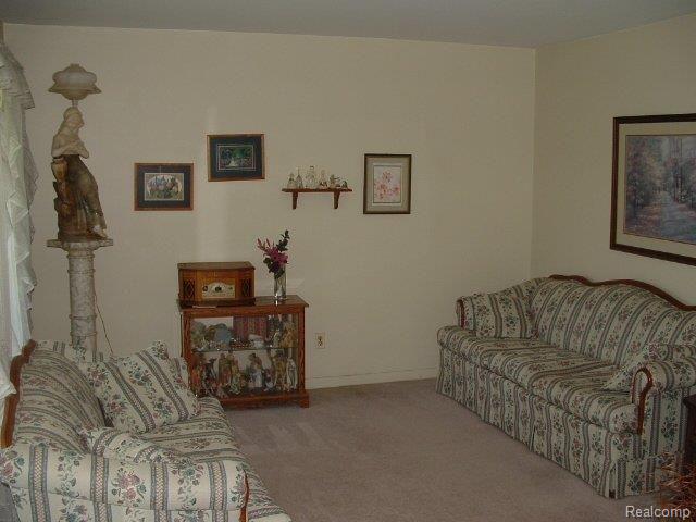 1871 South Lapeer Road Lapeer, MI 48446 - Photo 4 of 12 lr.JPG