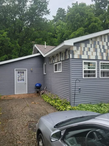 $260,000 | N4521 West Shore Place Road, Cambridge, WI 53523