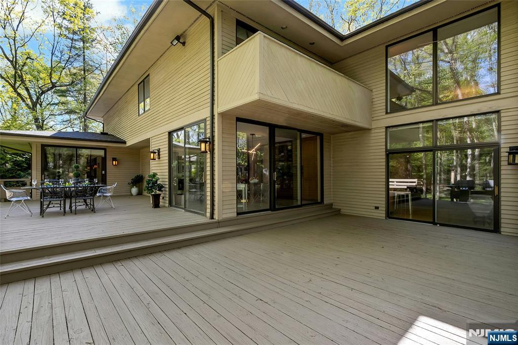 78 Apple Ridge Road Woodcliff Lake, NJ 07677 - Photo 32 of 38