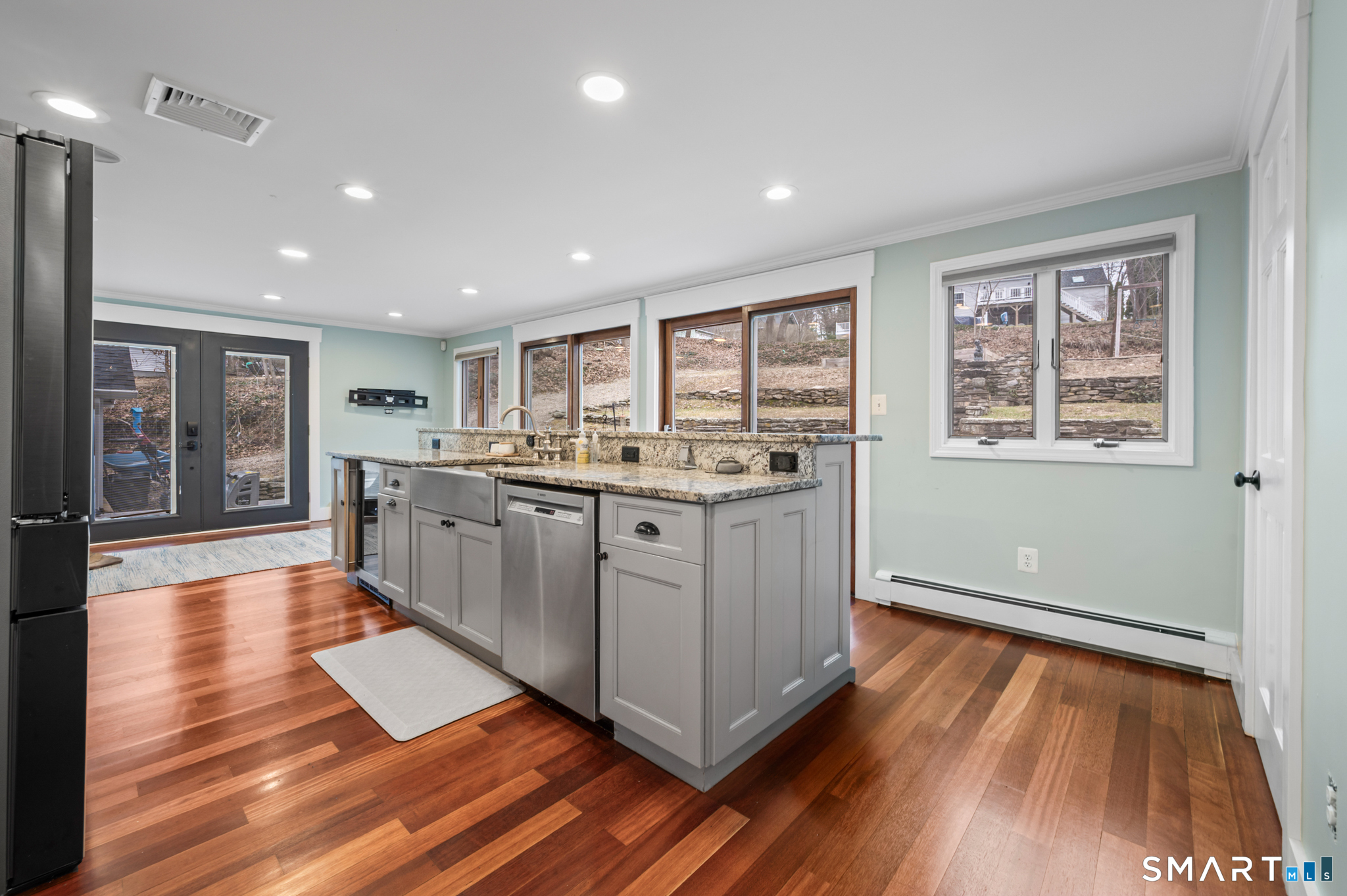 297 South Road Farmington, CT 06032 - Photo 3 of 38