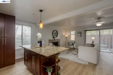 $775,000 | 6001 Joaquin Murieta Avenue, Unit F, Newark, CA 94560