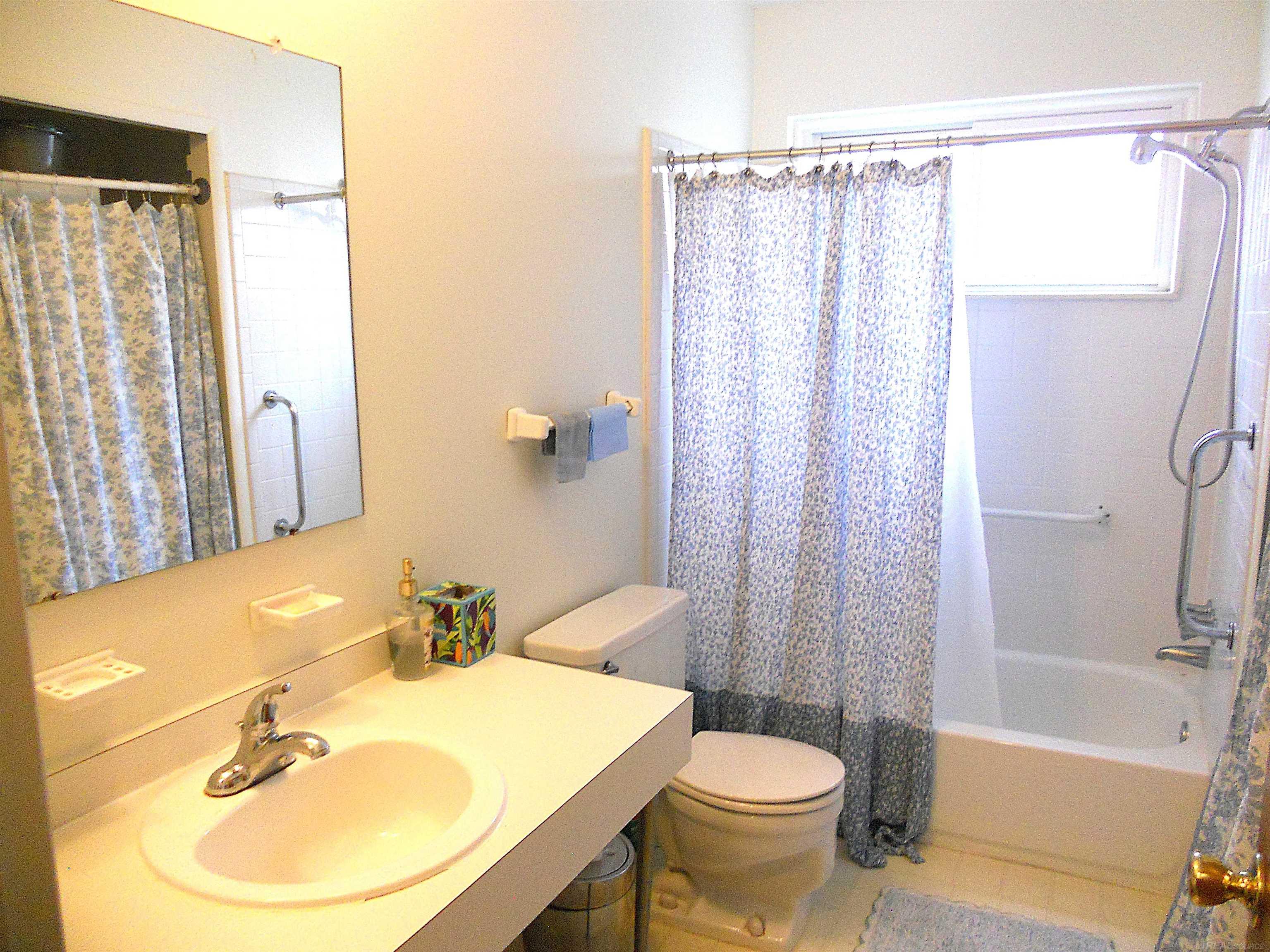 8147 Busko Avenue Warren, MI 48093 - Photo 17 of 25