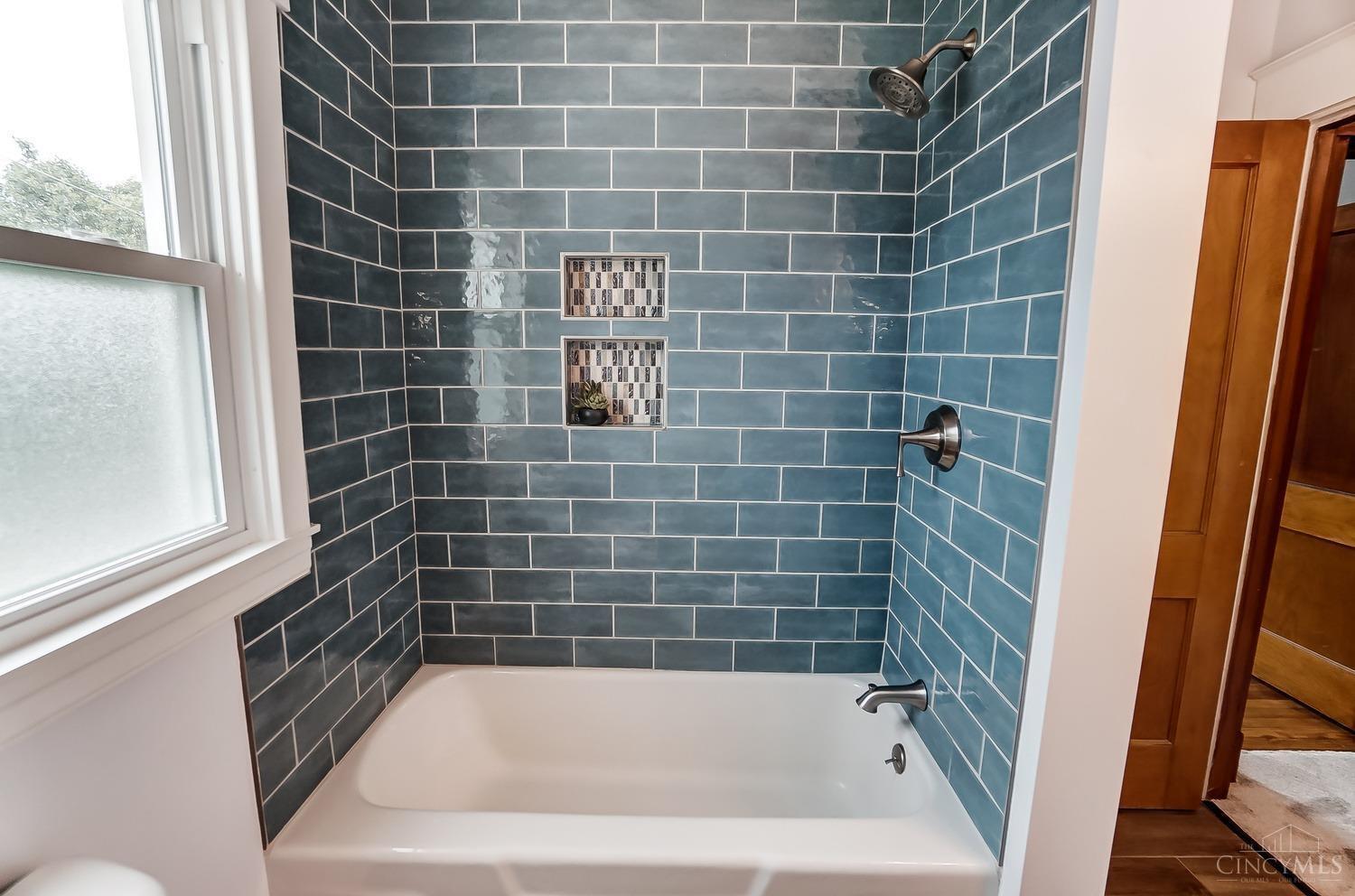 3840 Edwards Road Cincinnati, OH 45209 - Photo 22 of 32