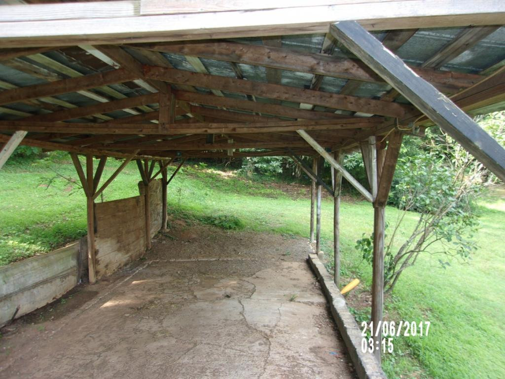 1031 Haw Ridge Road Piney Flats, TN 37686 - Photo 9 of 13 SHED